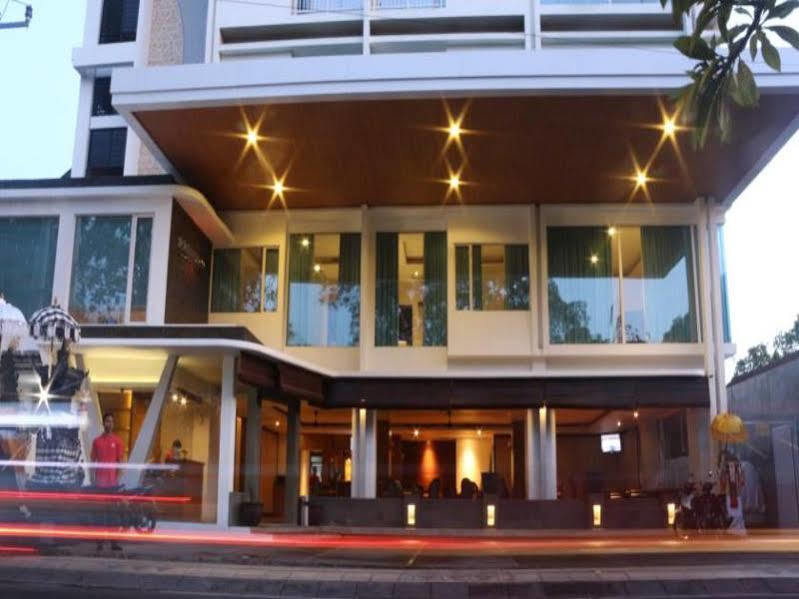 Collection O Premium Legian Otel Dış mekan fotoğraf